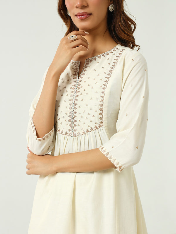 Elegant White Kurta Pant Set with Dupatta