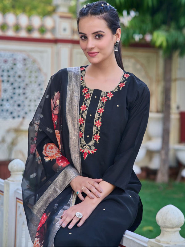 Black Embroidered Chanderi Kurta set with Jacquard work on Dupatta